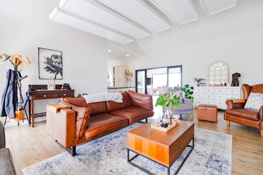 3 Bedroom Property for Sale in Westcliff Western Cape